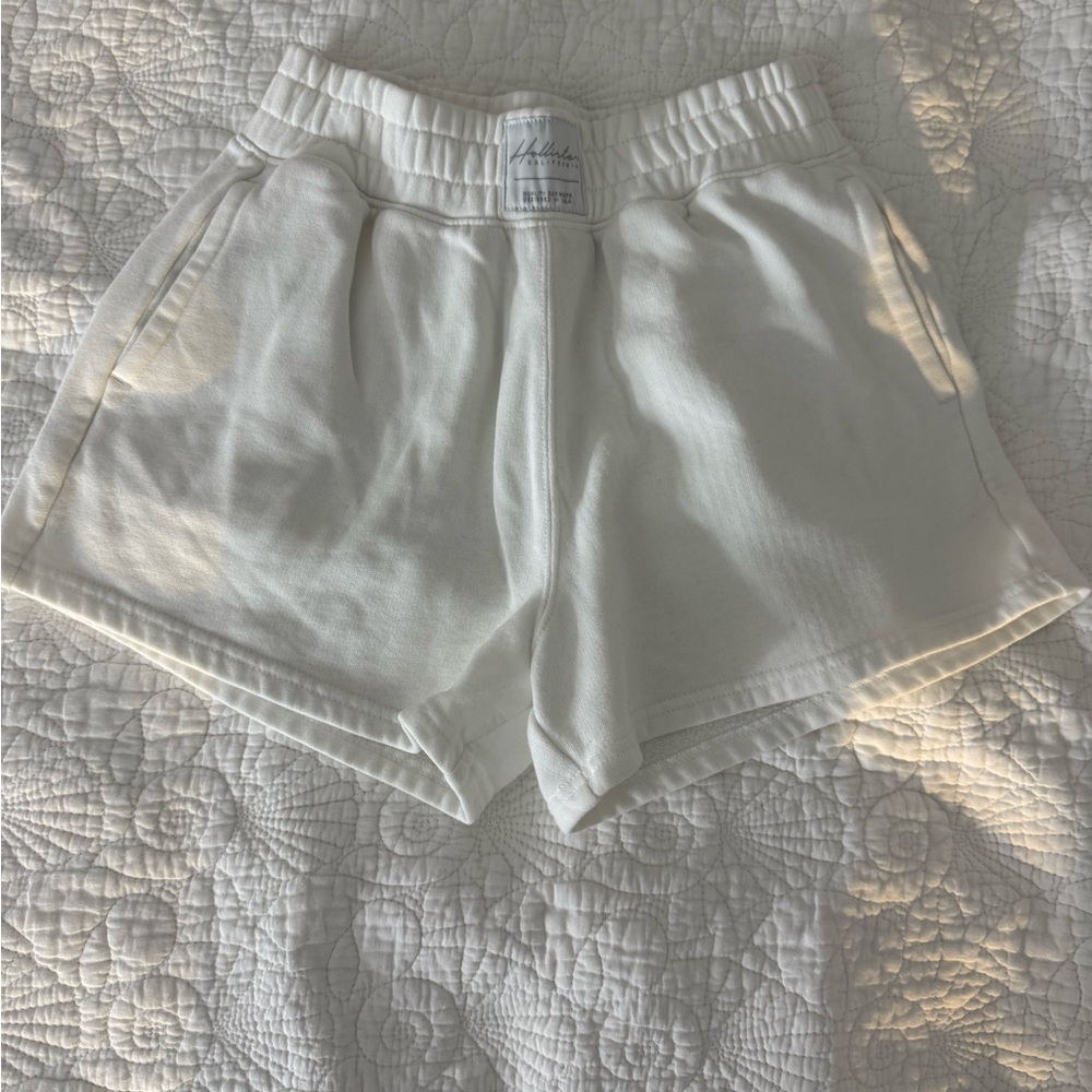 Hollister Women's Cream Athletic Shorts